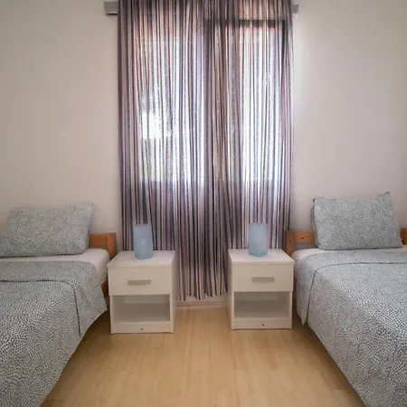 Feriehus Family Friendly House With A Swimming Pool Rukavac, - 24700 *