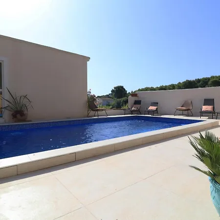 Family Friendly House With A Swimming Pool Rukavac, - 24700 * Vis
